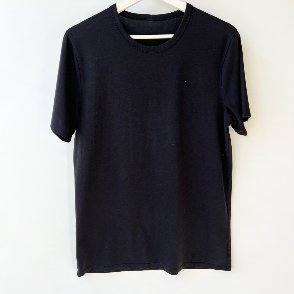 Lululemon black relaxed T-shirt